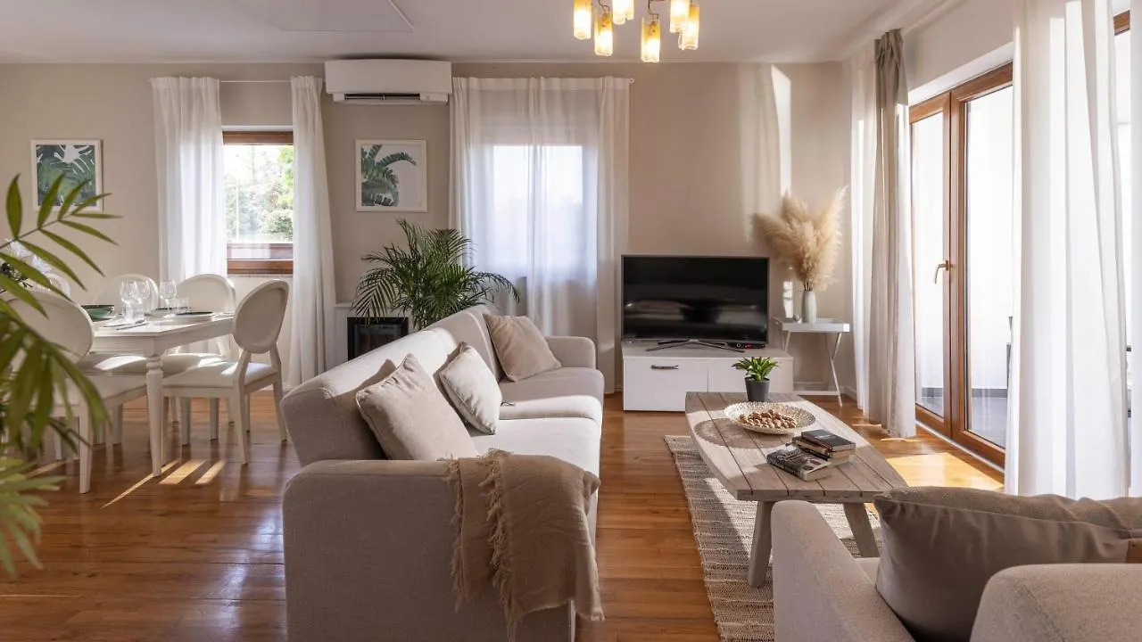 Val Piana Villa Savudrija Holiday home